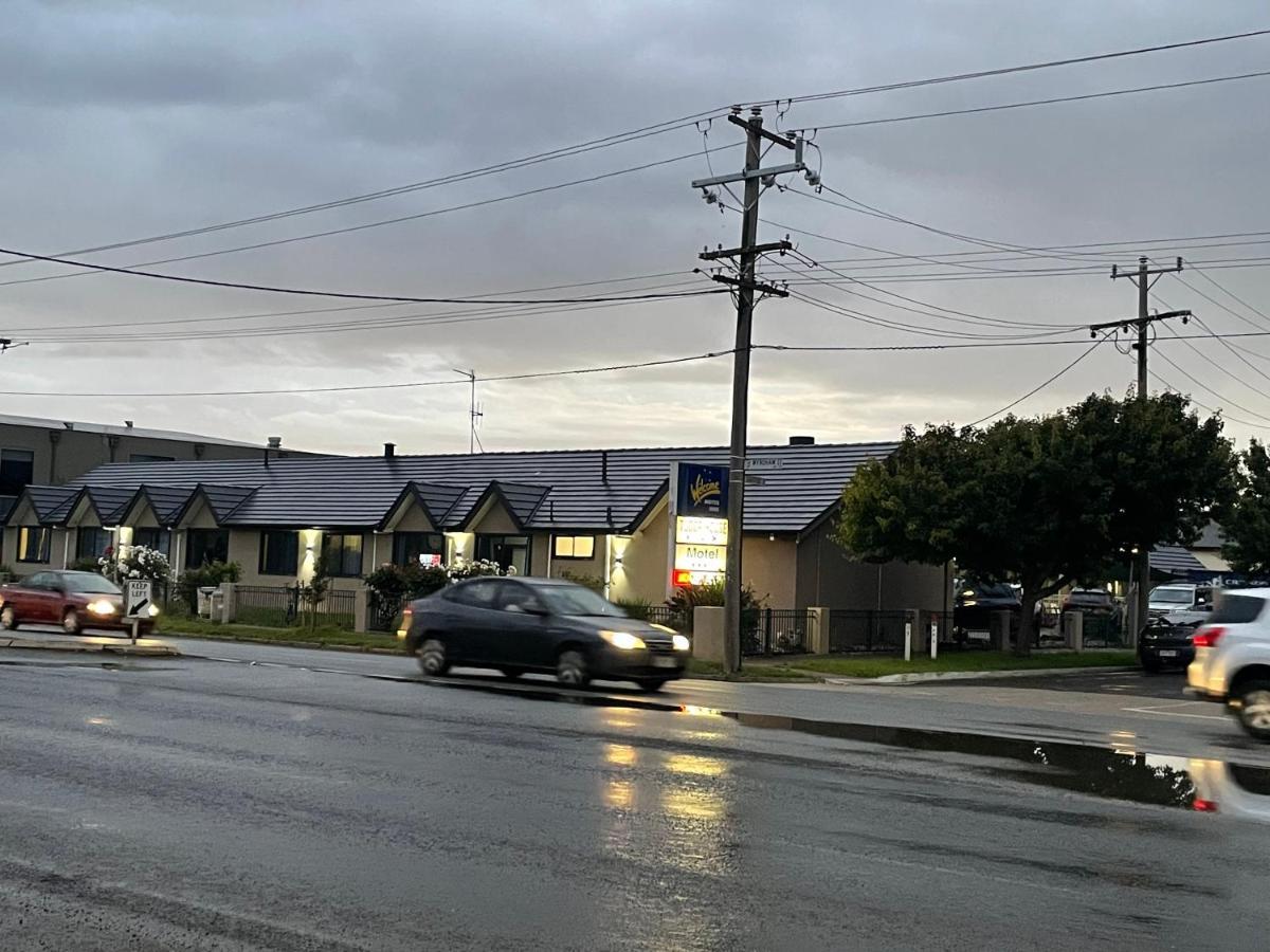 Shepparton Motor Inn Tudor House Motel Zewnętrze zdjęcie