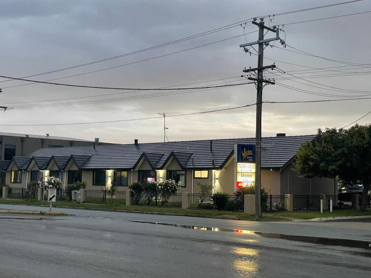 Shepparton Motor Inn Tudor House Motel Zewnętrze zdjęcie