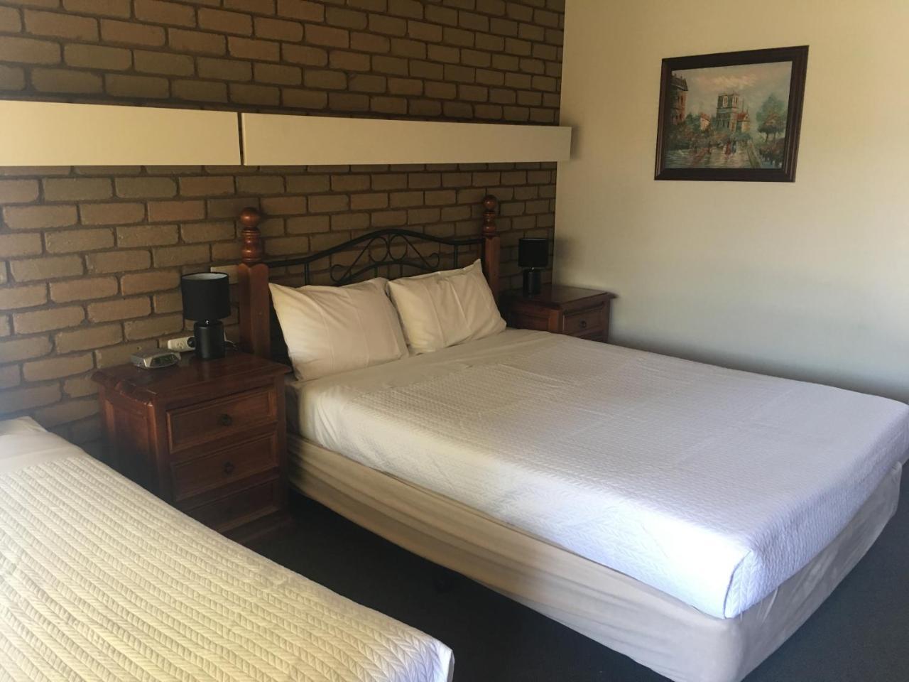 Shepparton Motor Inn Tudor House Motel Zewnętrze zdjęcie